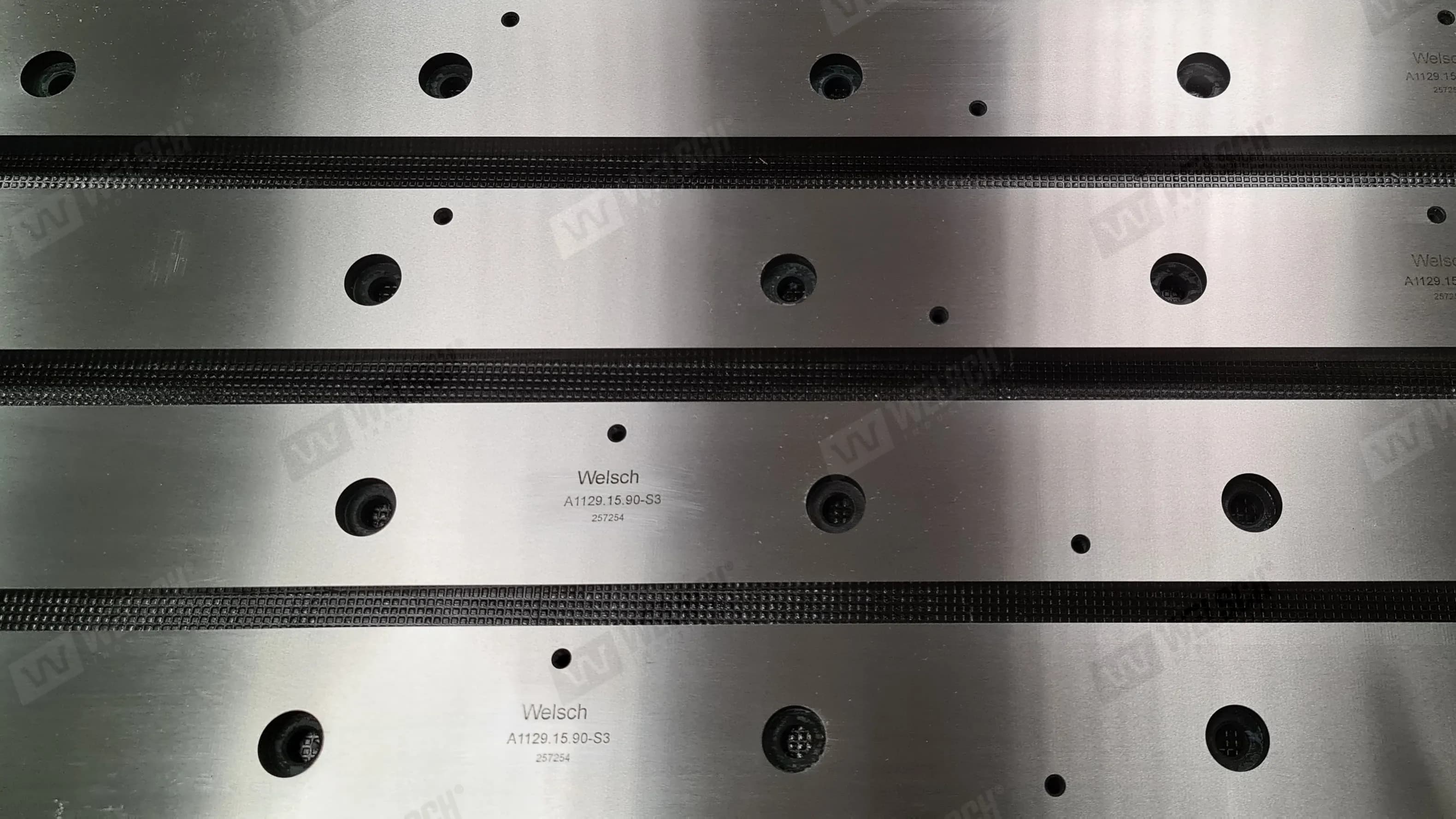 Large-Format Guide Rails - Image 1